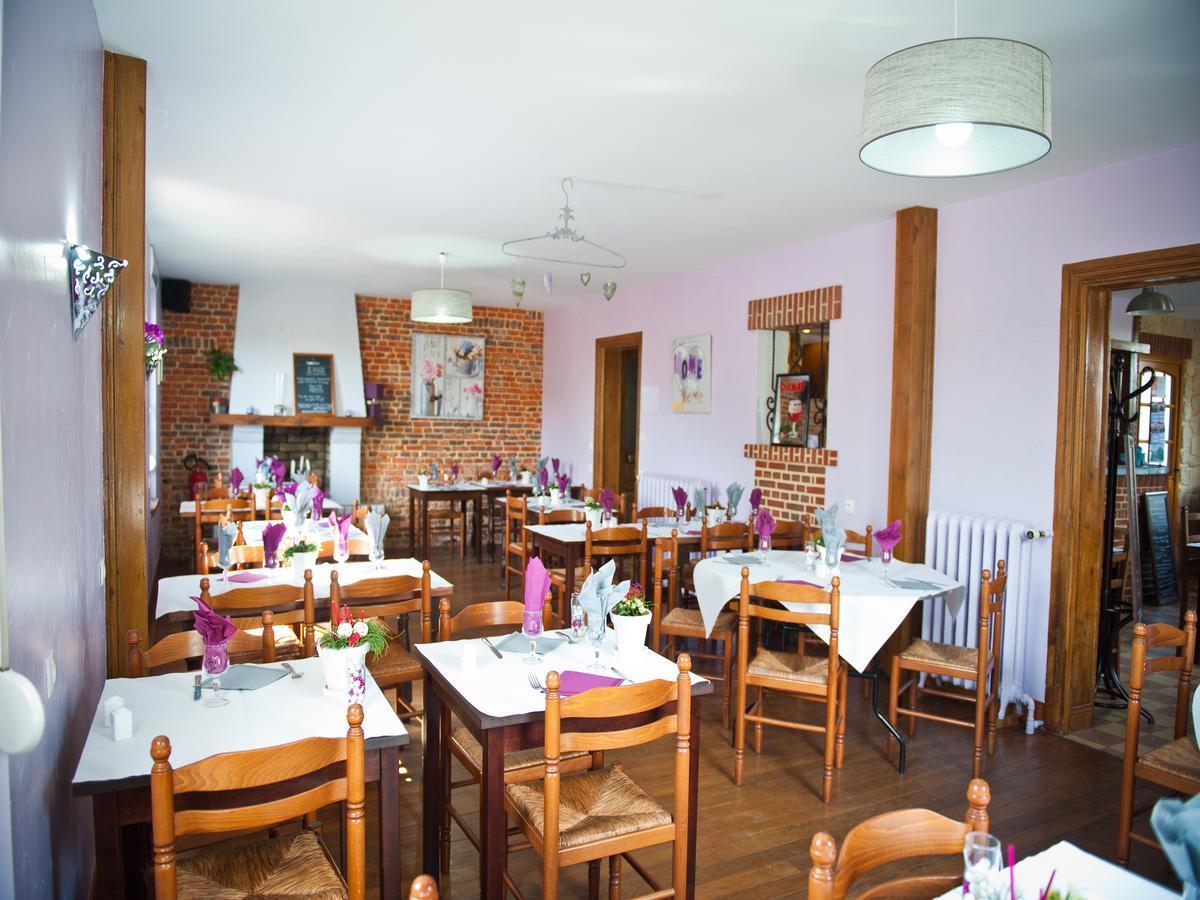 Logis Hotel Restaurant Le Relais Fleuri Vervins Dış mekan fotoğraf
